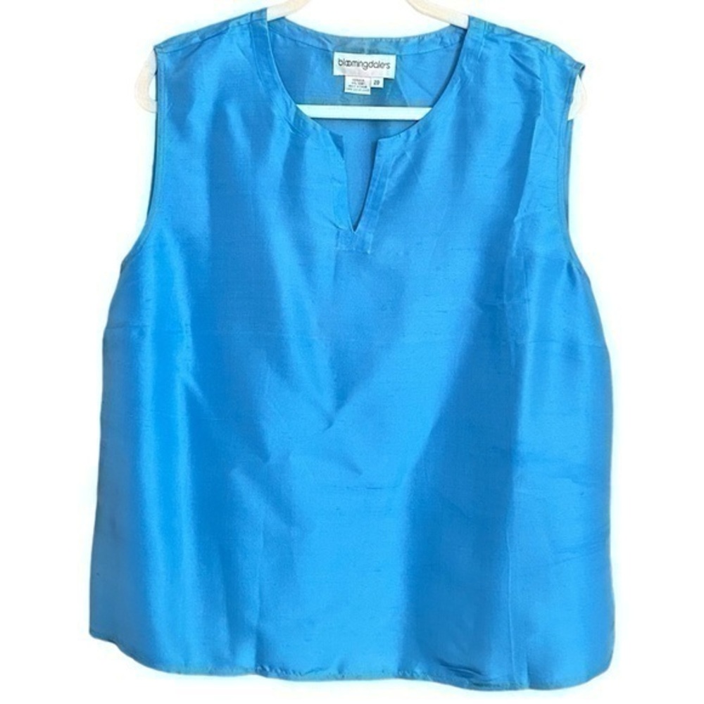 Turquoise Bloomingdale’s Silk Tank, Size 20